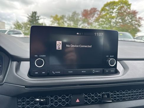 Used 2023 Honda Accord LX image 30