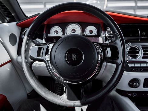 Used 2020 Rolls-Royce Wraith RWD image 47