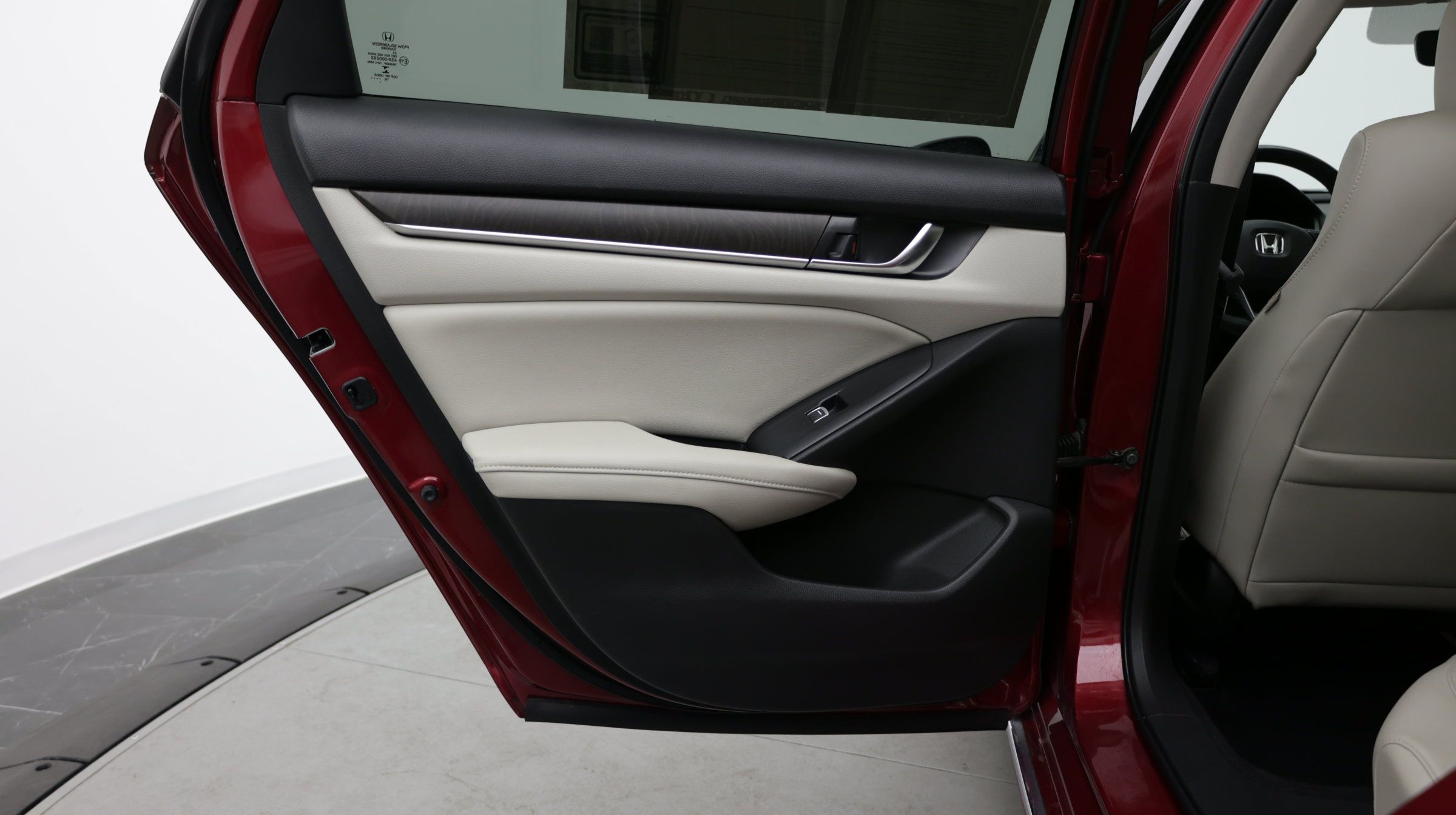Used 2018 Honda Accord EX-L image 29
