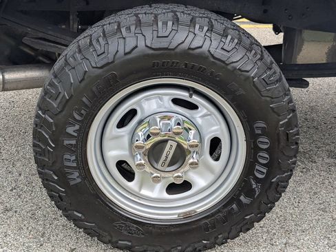 Used 2020 Ford F250 XL w/ Power Equipment Group AWD/4WD image 33