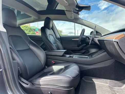 Used 2021 Tesla Model 3 Performance image 9