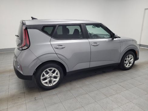 Used 2025 Kia Soul LX image 10