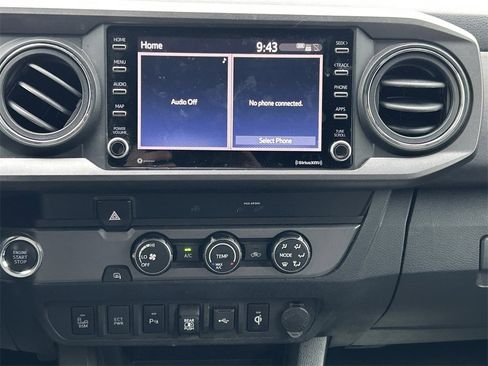 Used 2020 Toyota Tacoma TRD Off-Road image 19