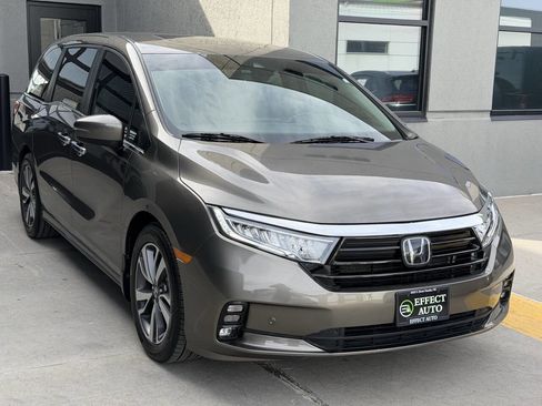 Used 2023 Honda Odyssey Touring image 7
