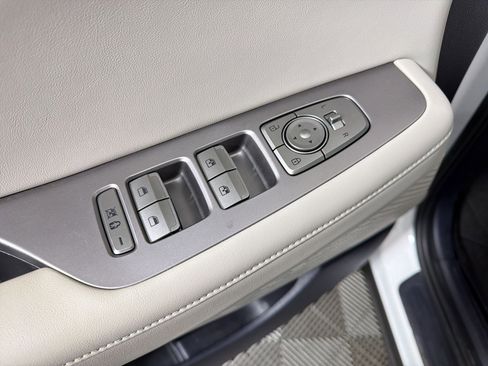 Used 2021 Hyundai Palisade SEL w/ Premium Package FWD image 11