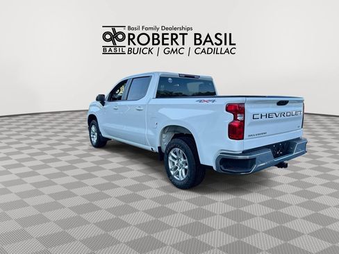 Used 2023 Chevrolet Silverado 1500 LT AWD/4WD image 6