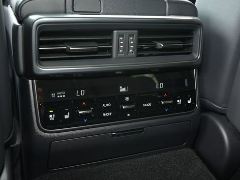 Used 2026 Lexus LX 700h Luxury w/ Accessory Package (Z1) AWD/4WD image 23
