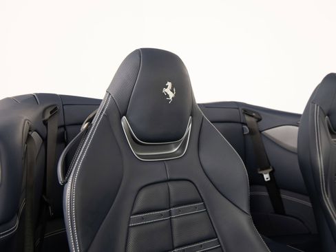Certified 2020 Ferrari Portofino RWD image 36