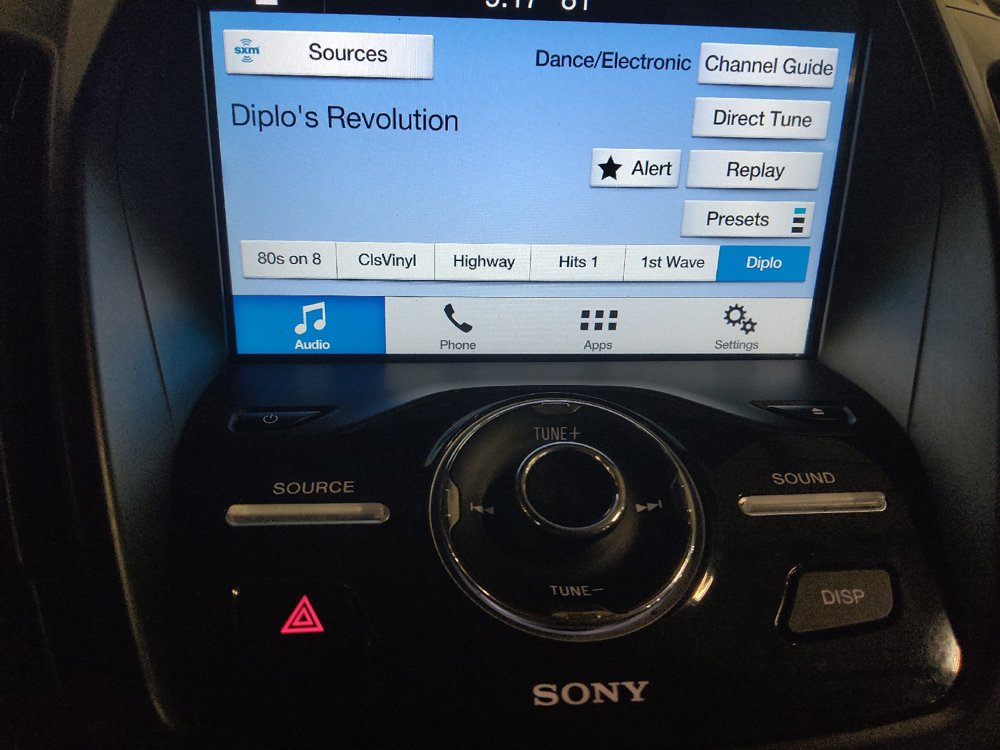Used 2017 Ford Escape Titanium FWD image 25