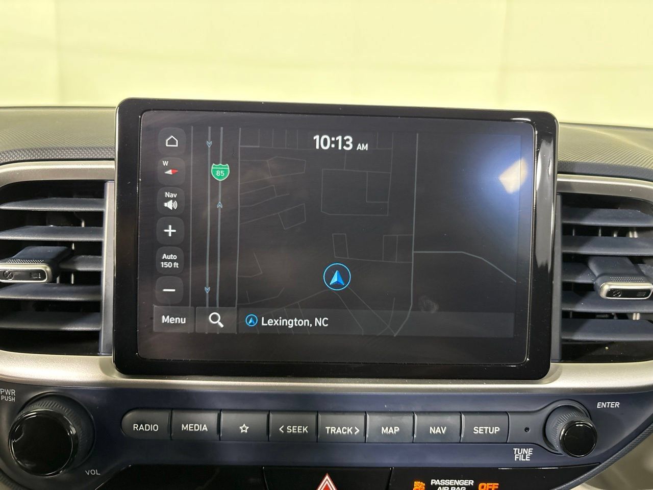 Used 2023 Hyundai Venue Limited FWD image 21