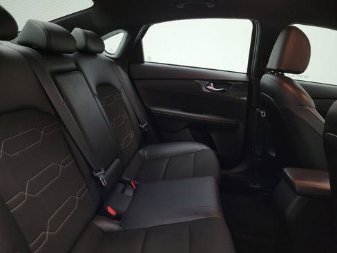 Used 2021 Kia Forte GT-Line image 19