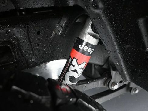 Used 2022 Jeep Gladiator Rubicon AWD/4WD image 37