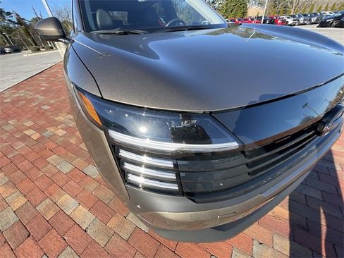 Used 2025 Nissan Kicks SR w/ Interior Electronics Package image 6