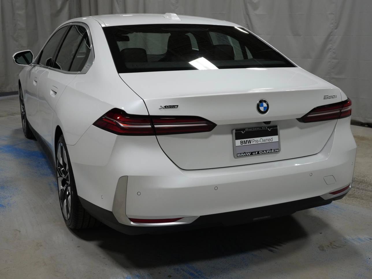 Used 2025 BMW 530i xDrive w/ Premium Package AWD/4WD image 19