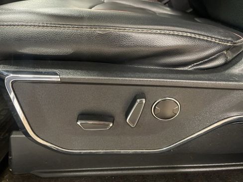 Used 2022 Ford F150 Lariat w/ Equipment Group 502A High image 18