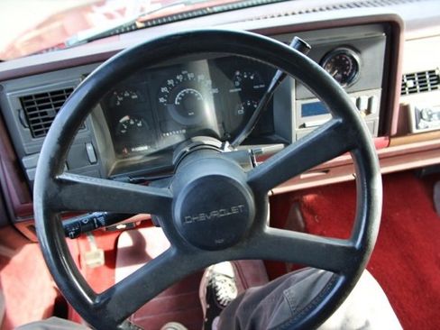 Used 1990 Chevrolet Silverado 1500 2WD Regular Cab image 16