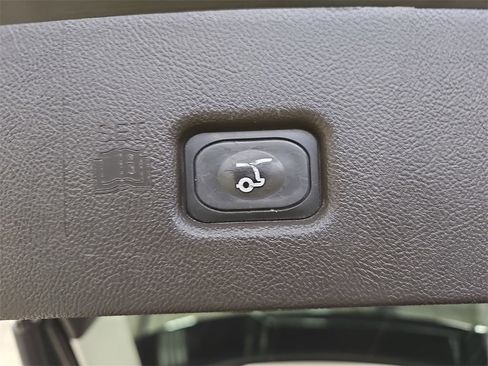 Used 2022 Lincoln Nautilus Black Label image 13