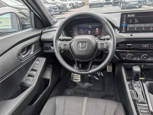 Used 2025 Honda Accord Sport image 17