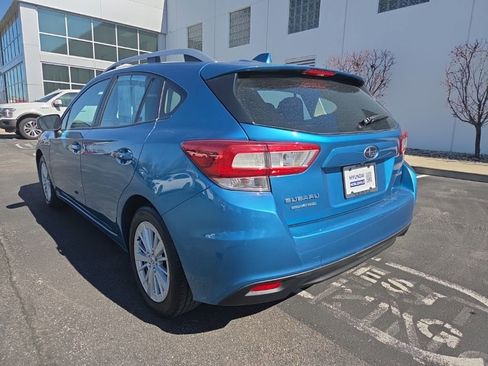 Used 2018 Subaru Impreza 2.0i Premium image 7