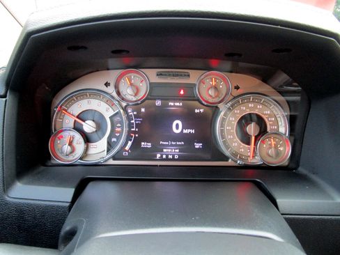 Used 2016 RAM 1500 Laramie Longhorn w/ Convenience Group image 12