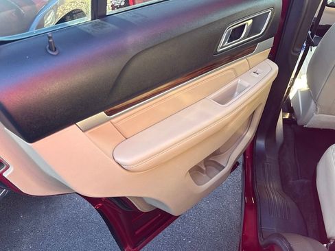 Used 2017 Ford Explorer Limited w/ Equipment Group 301A image 40