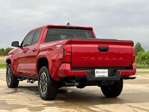 Used 2026 Toyota Tacoma TRD Sport image 7