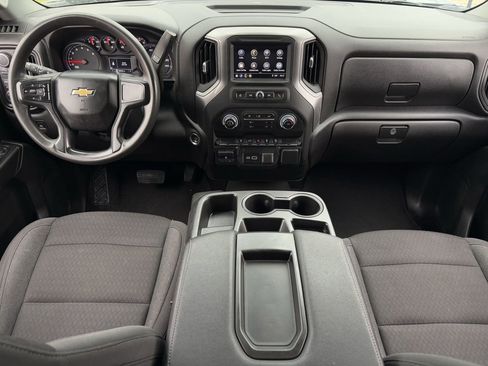 Used 2024 Chevrolet Silverado 2500 Custom w/ Custom Convenience Package image 12