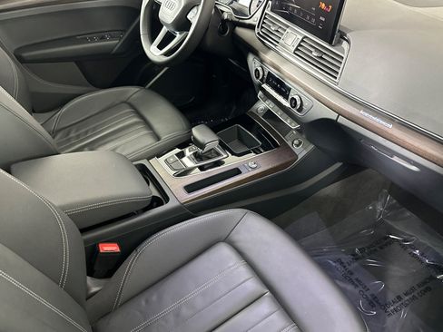 Used 2023 Audi Q5 2.0T Premium w/ Convenience Package image 15