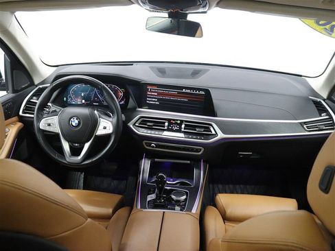 Used 2022 BMW X7 xDrive40i w/ Premium Package AWD/4WD image 25