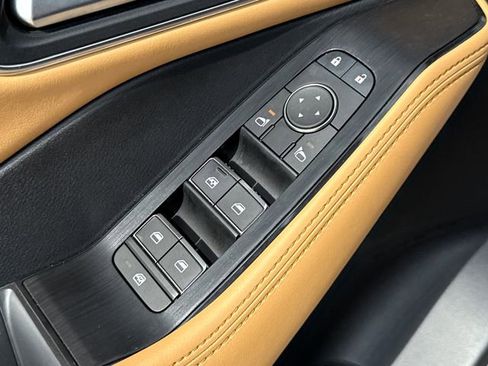 Used 2023 Nissan Rogue Platinum w/ Platinum Premium Package image 21