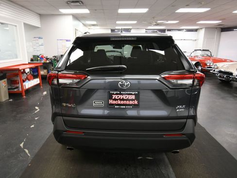 Used 2025 Toyota RAV4 XLE Premium w/ Weather Package AWD/4WD image 7