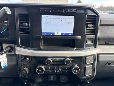 Used 2023 Ford F350 XLT image 5