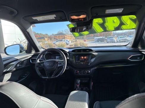 Used 2022 Chevrolet TrailBlazer RS image 29