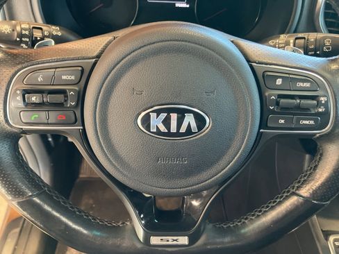 Used 2017 Kia Sportage SX image 17