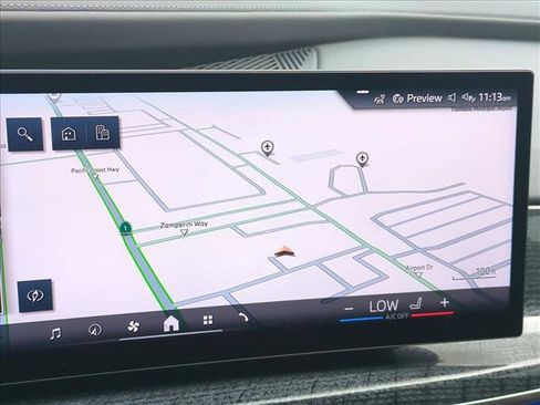 Used 2023 BMW 760i xDrive image 13