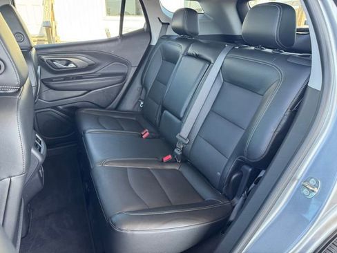 Used 2023 GMC Terrain SLT w/ Tech Package image 23