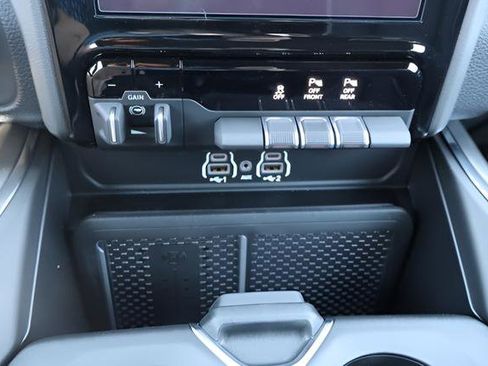 New 2026 RAM 1500 Laramie AWD/4WD image 24