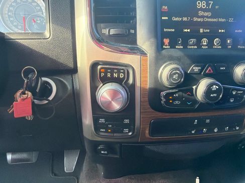 Used 2017 RAM 1500 Laramie AWD/4WD image 21