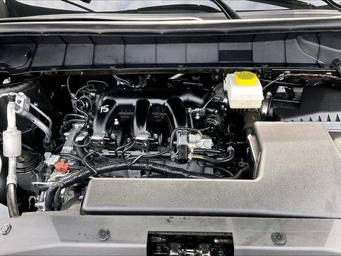 New 2026 Nissan Pathfinder SL w/ SL Premium Package FWD image 11