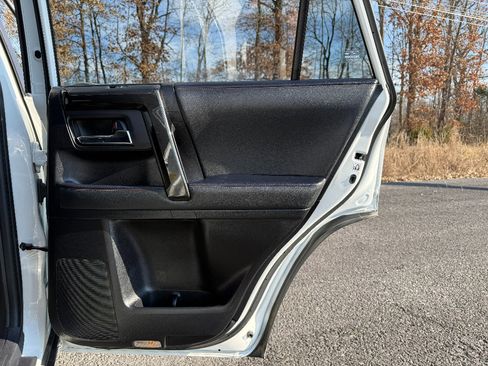 Used 2021 Toyota 4Runner TRD Off-Road Premium image 28