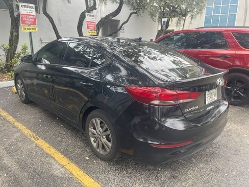 Used 2018 Hyundai Elantra SEL FWD image 3