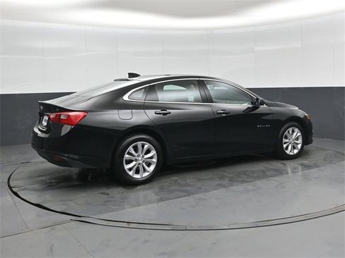Used 2024 Chevrolet Malibu LT image 3