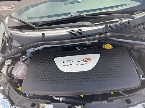 Used 2017 FIAT 500 e image 24