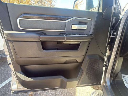Used 2023 RAM 2500 Big Horn w/ Level 1 Equipment Group image 7