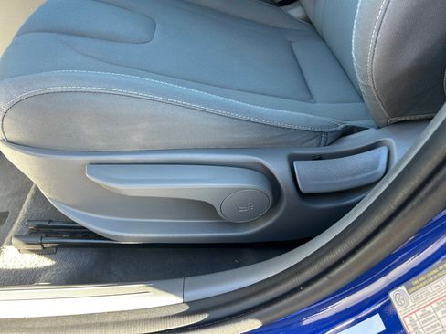 Certified 2022 Hyundai Elantra SEL image 16