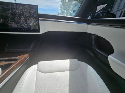 Used 2022 Tesla Model X AWD/4WD image 56