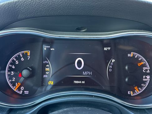 Certified 2020 Jeep Grand Cherokee Limited w/ Luxury Group II image 25