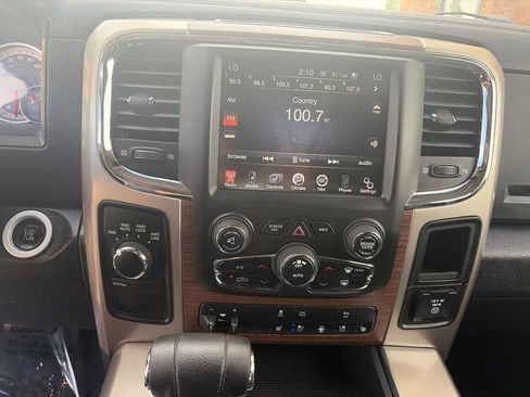 Used 2013 RAM 1500 Laramie w/ Convenience Group AWD/4WD image 14