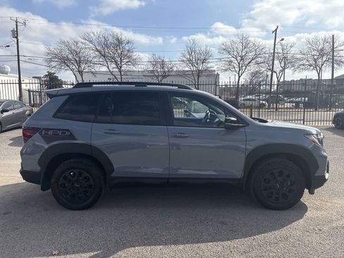 Used 2023 Honda Passport TrailSport image 24