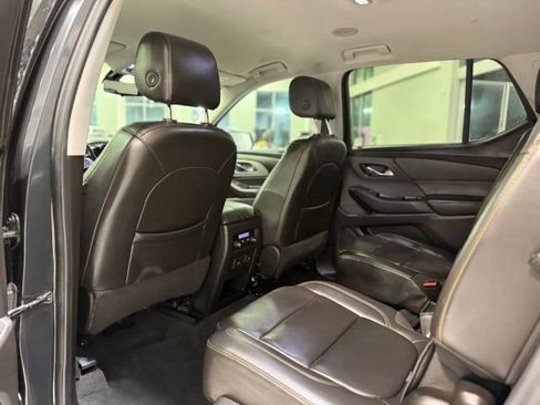 Used 2021 Chevrolet Traverse LT w/ LT Premium Package image 77